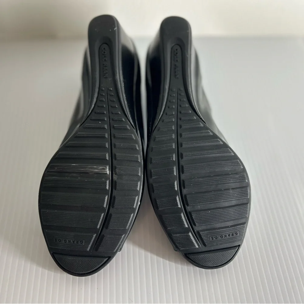 Cole Haan Womens Peep Toe Mid Wedge Slip On Pumps Black Patent Leather Size 6.5B